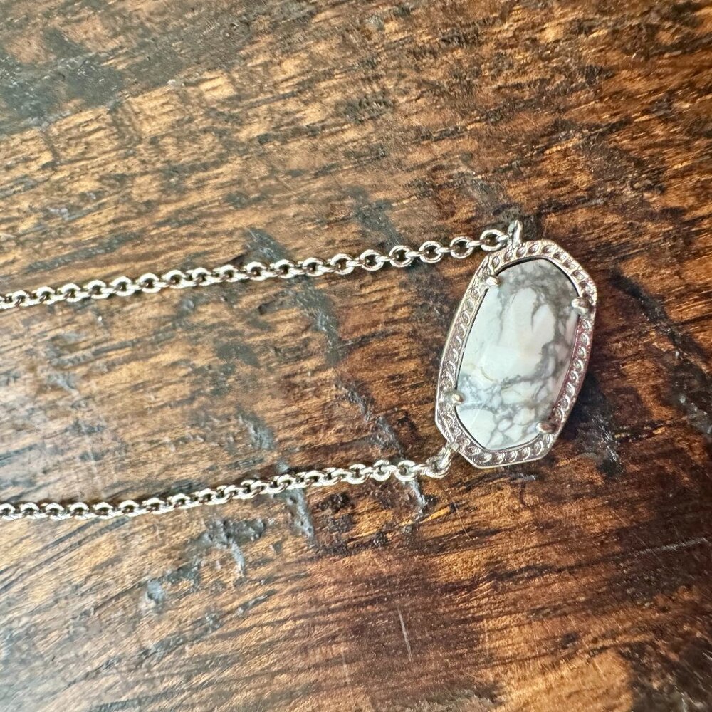 Rare Kendra Scott Elisa White Howlite Stone Necklace